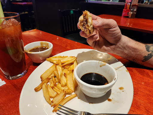 Photo of St. Louis Bar & Grill - 10712 80 Ave Unit 101, Grande Prairie, AB T8W 0G9